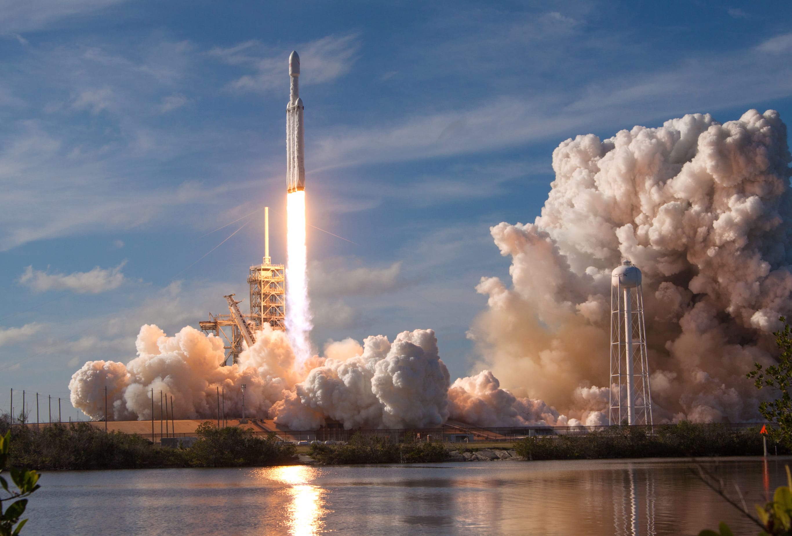 Falcon Heavy Lift-Off wallpapers HD quality