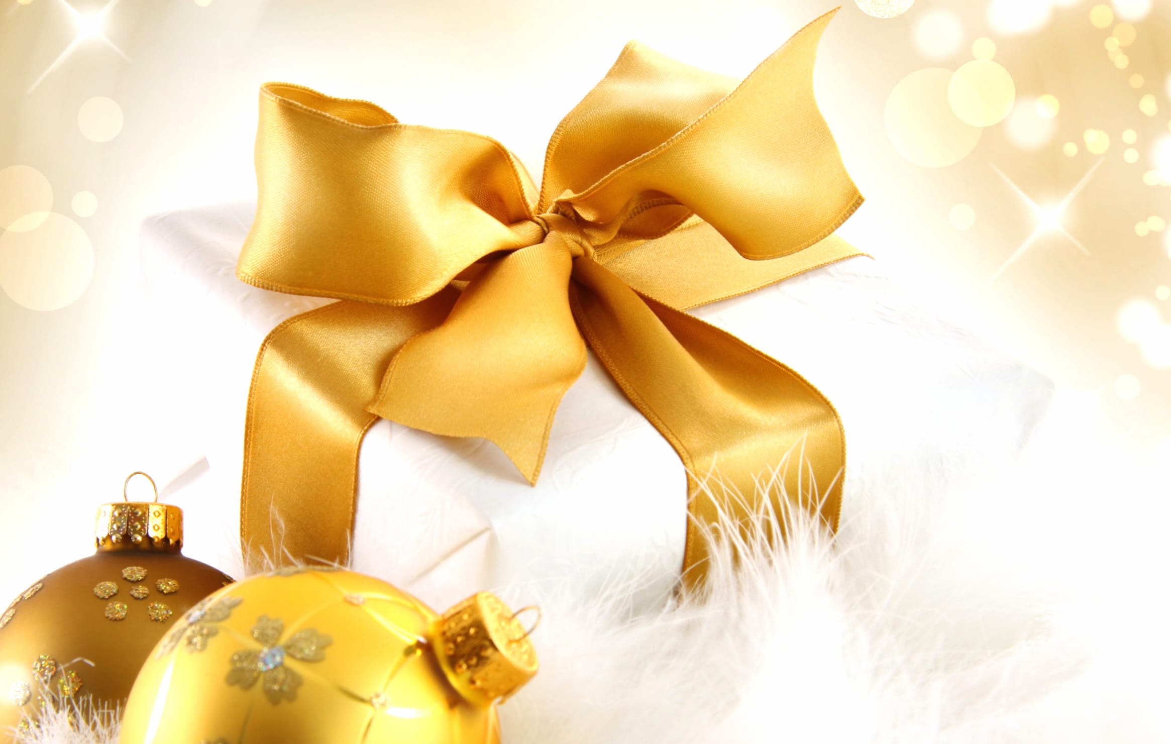 Gold Ribbon Gift Christmas Ornaments Holiday Christmas wallpapers HD quality