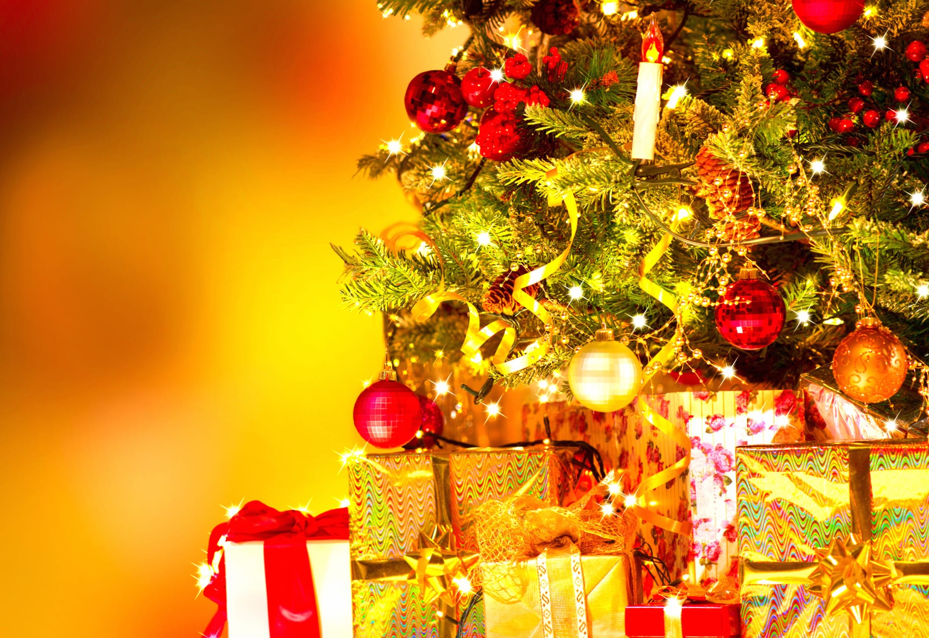 Golden Christmas Tree Gift Holiday Christmas wallpapers HD quality