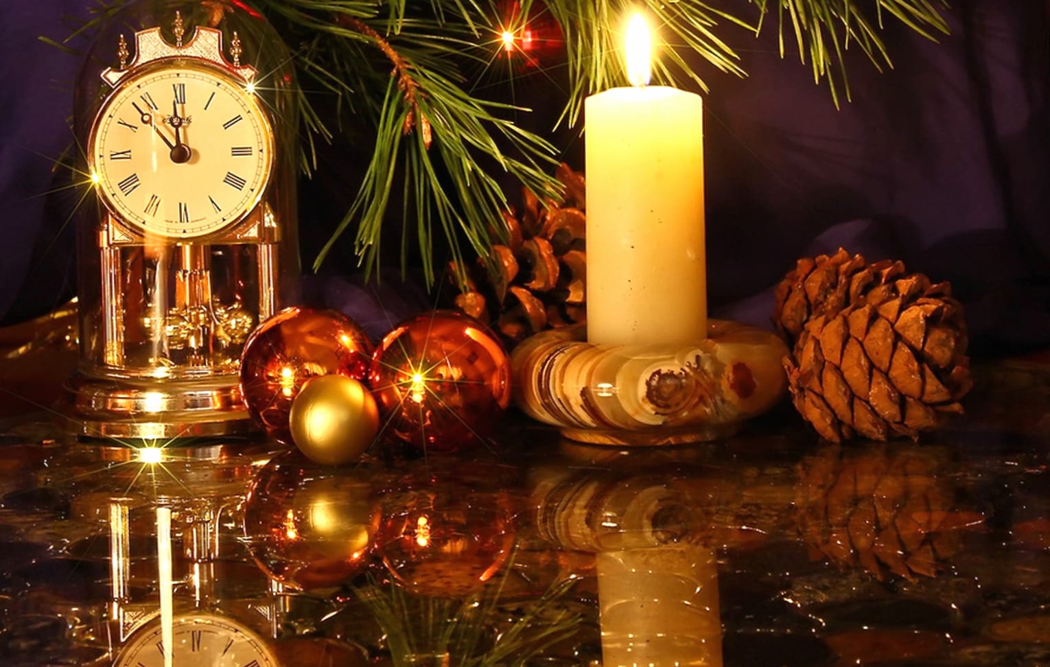 Holiday Reflection Cozy Candlelight & Christmas Cheer - wallpapers HD quality