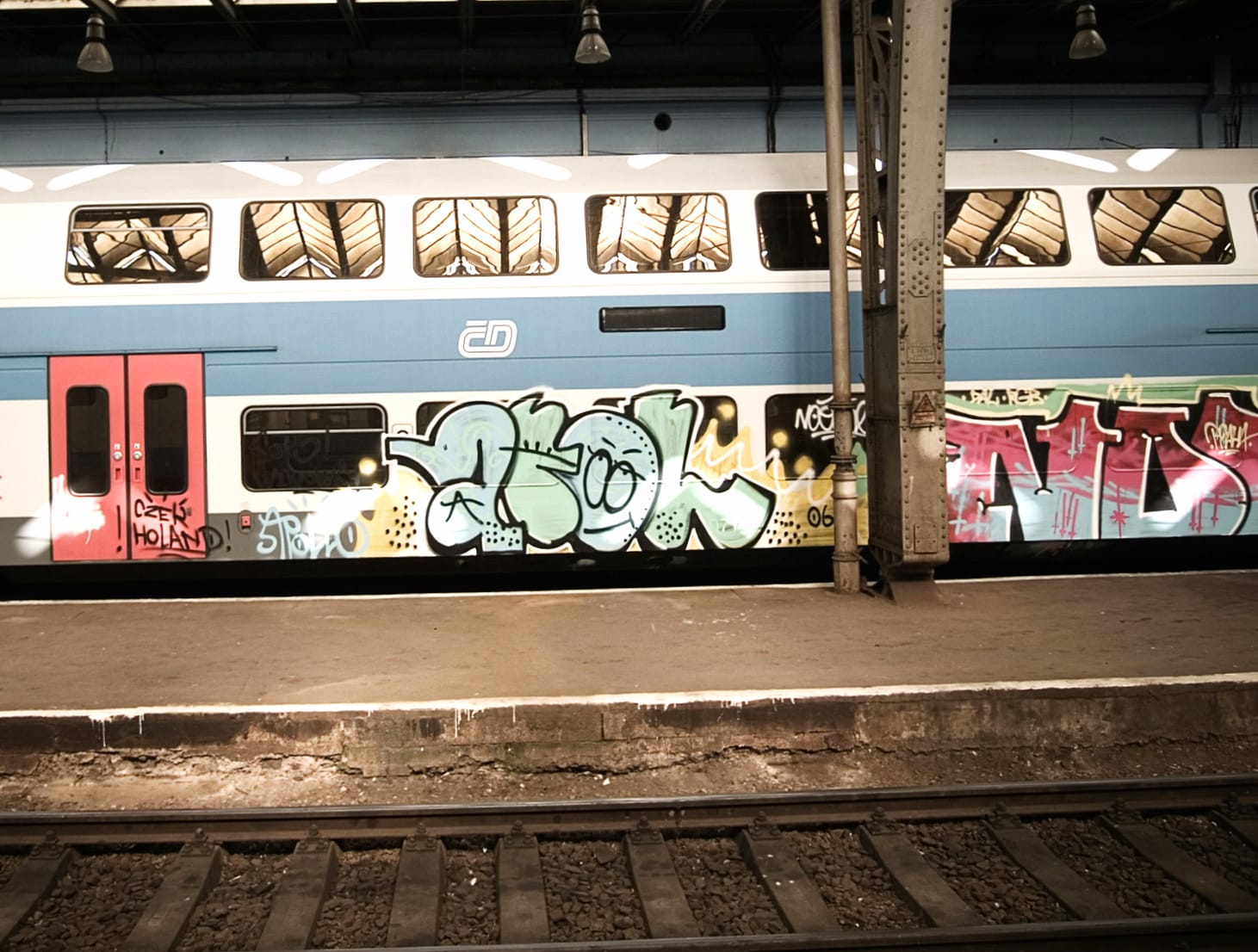 Hustla Graffiti Train wallpapers HD quality