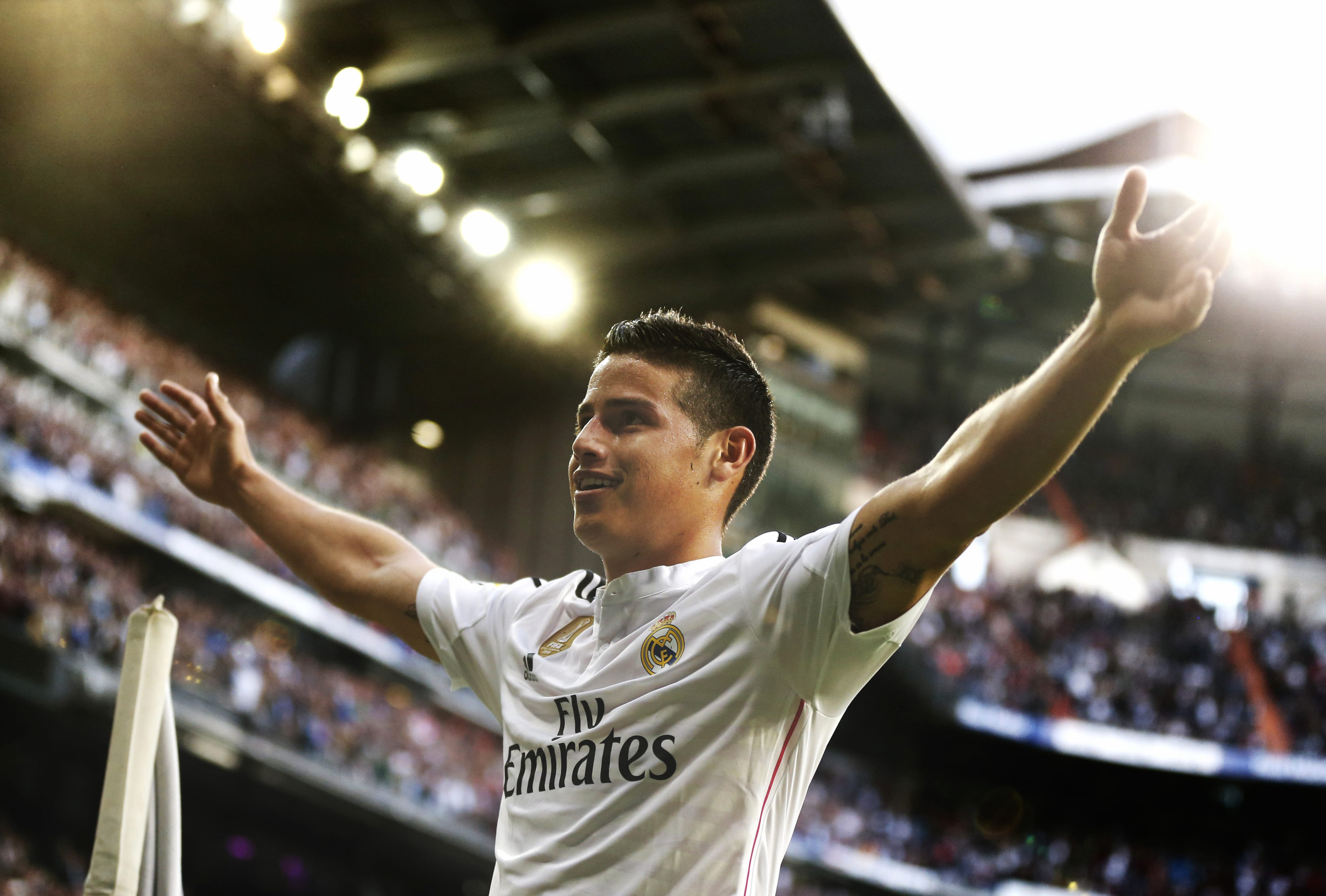 James Rodriguez of Real Madrid C.F. Star at 2048 x 2048 iPad size wallpapers HD quality