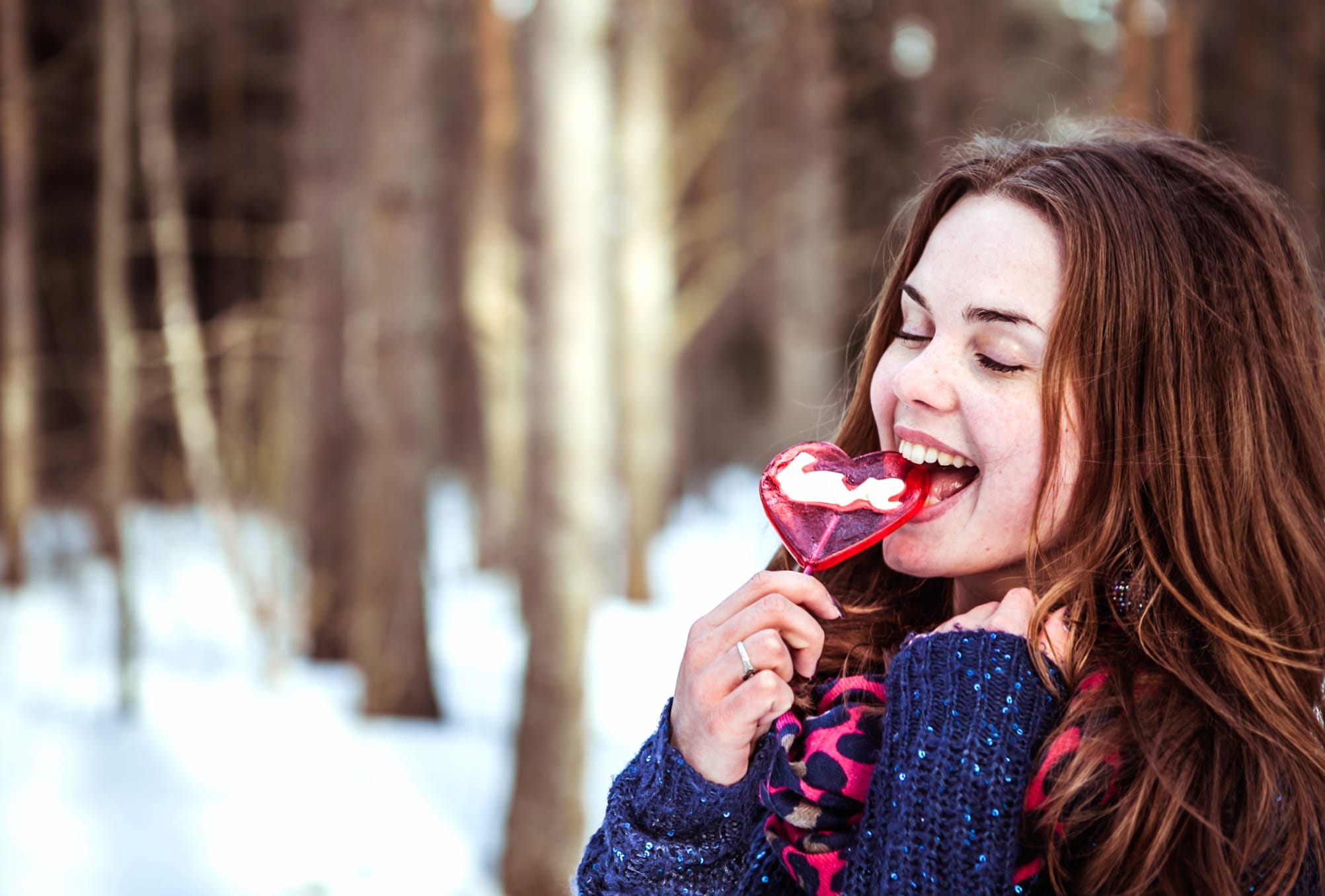 Joyful Woman in Winter - wallpapers HD quality