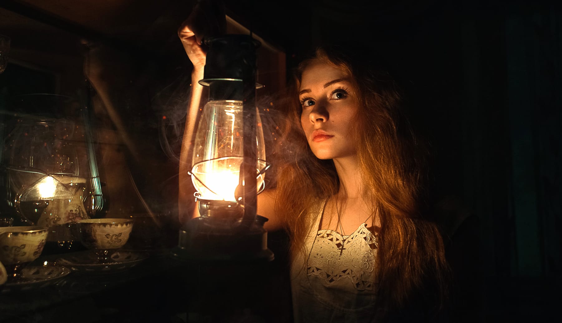 Lantern Light Beauty - wallpapers HD quality