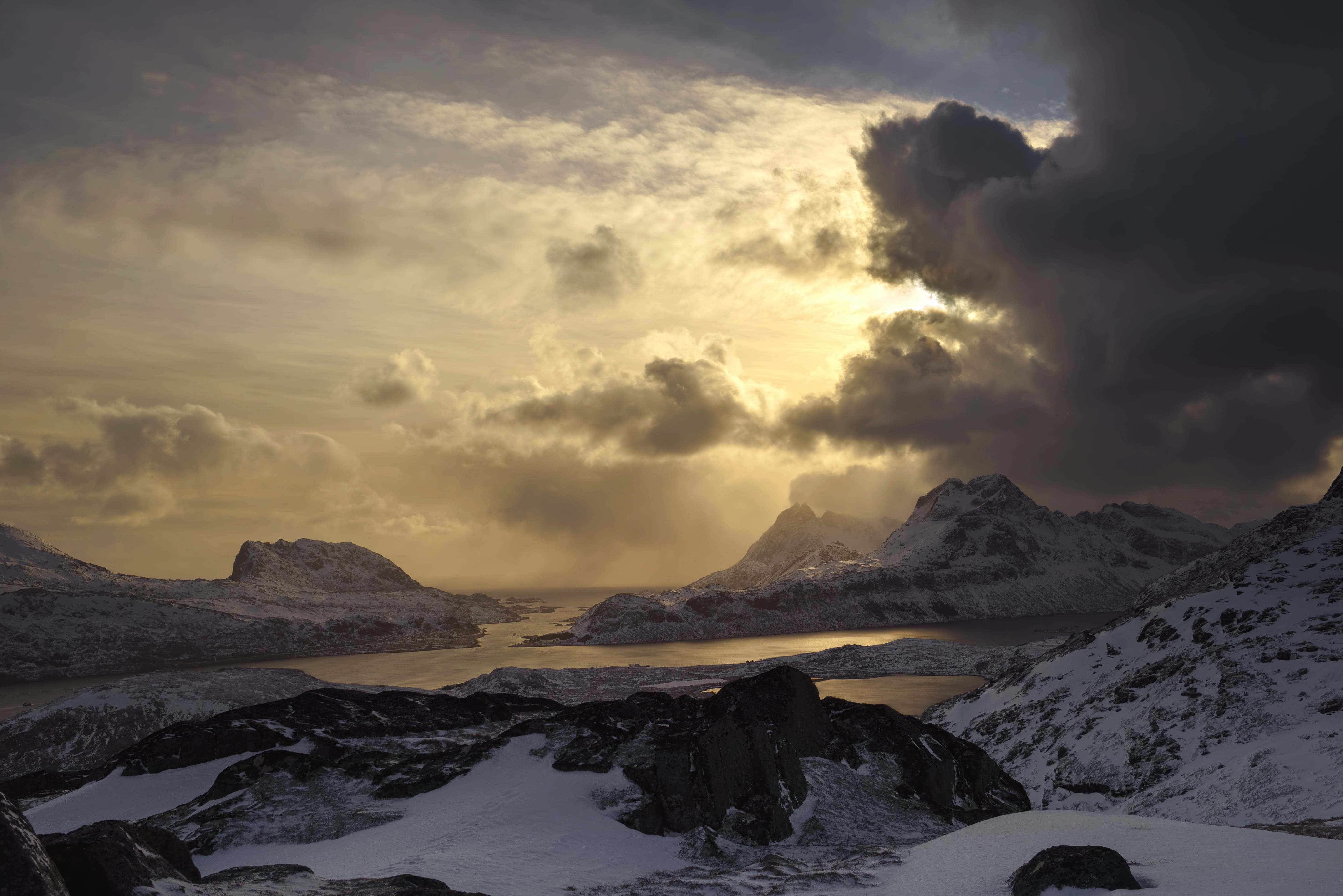 Lofoten Serenity - at 320 x 480 iPhone size wallpapers HD quality