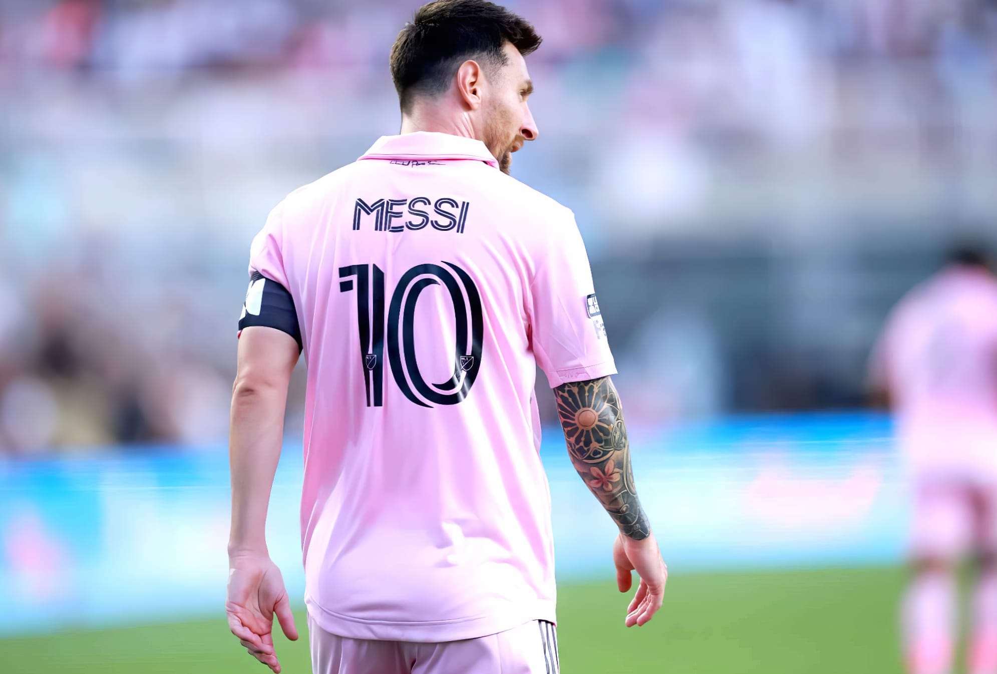 Messi Inter Miami CF Pink Jersey - HD Football Wallpaper at 1600 x 900 HD size wallpapers HD quality