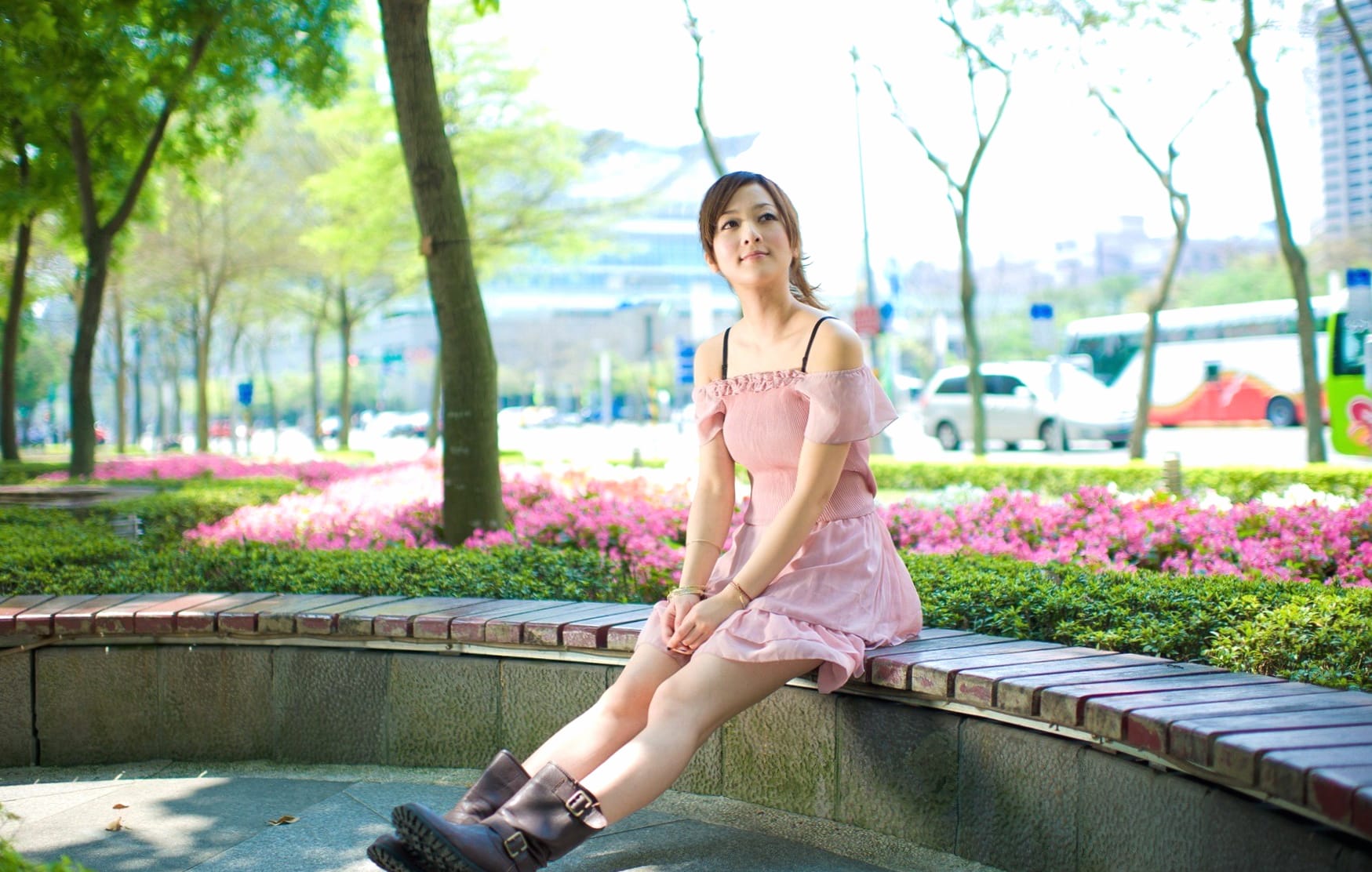 Mikako Zhang Kaijie in the Park - at 2048 x 2048 iPad size wallpapers HD quality