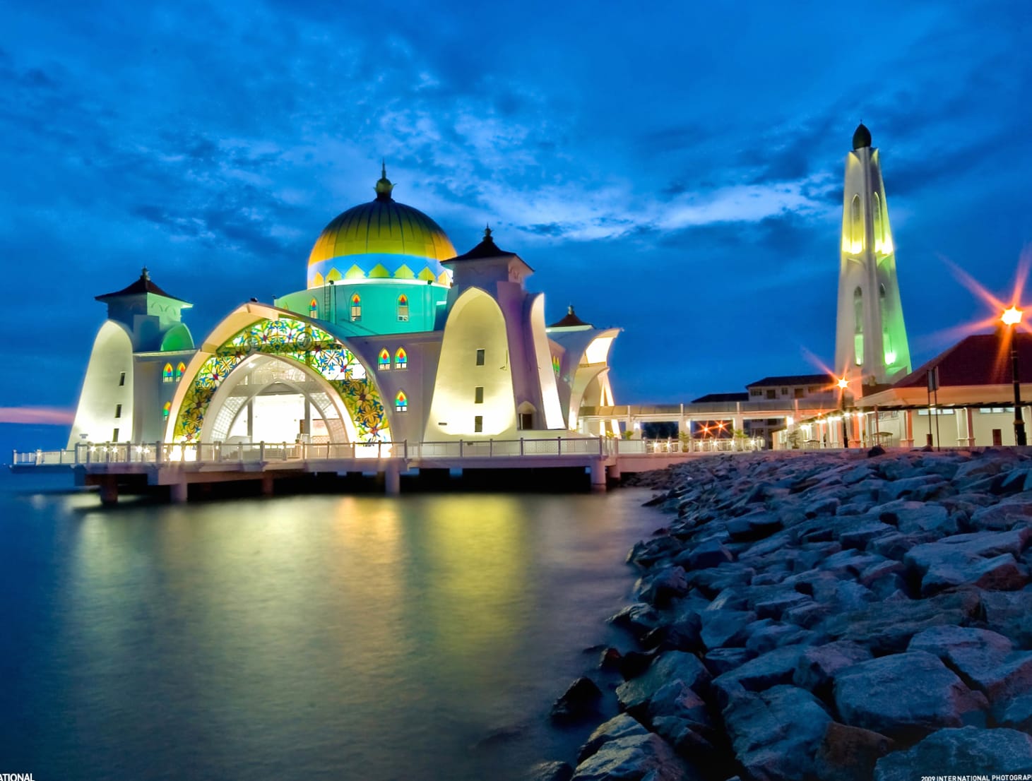 Religious Malacca Straits Mosque Wallpaper at 1600 x 1200 size wallpapers HD quality