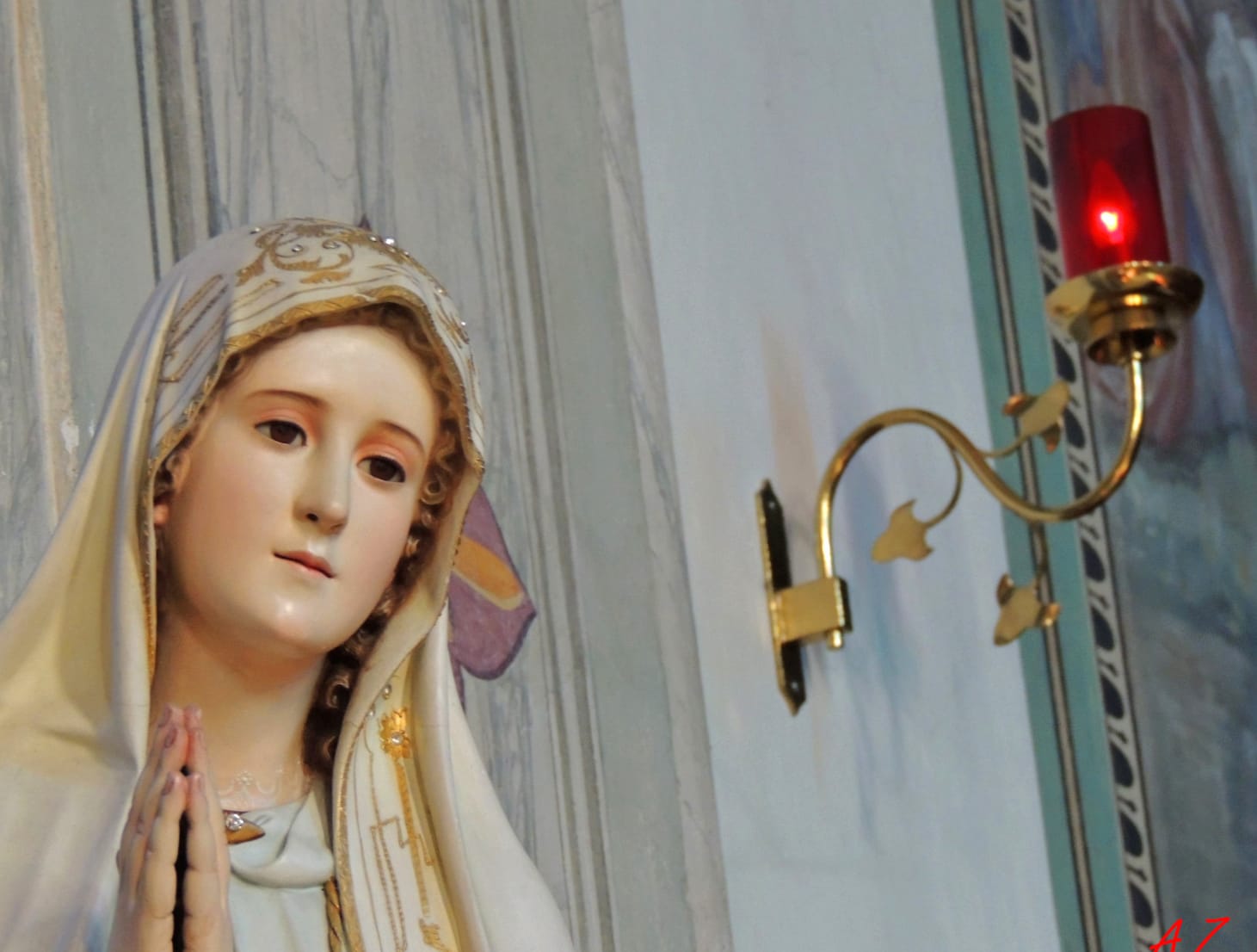 Religious Mary Wallpaper at 2560 x 1440 HD size wallpapers HD quality