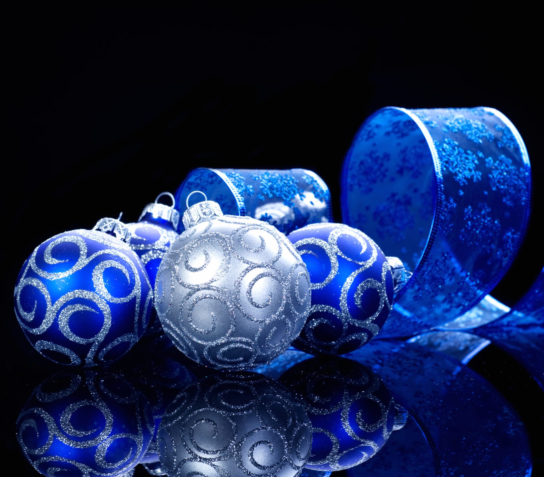 Ribbon Silver Blue Christmas Ornaments Holiday Christmas at 1536 x 864 HD size wallpapers HD quality