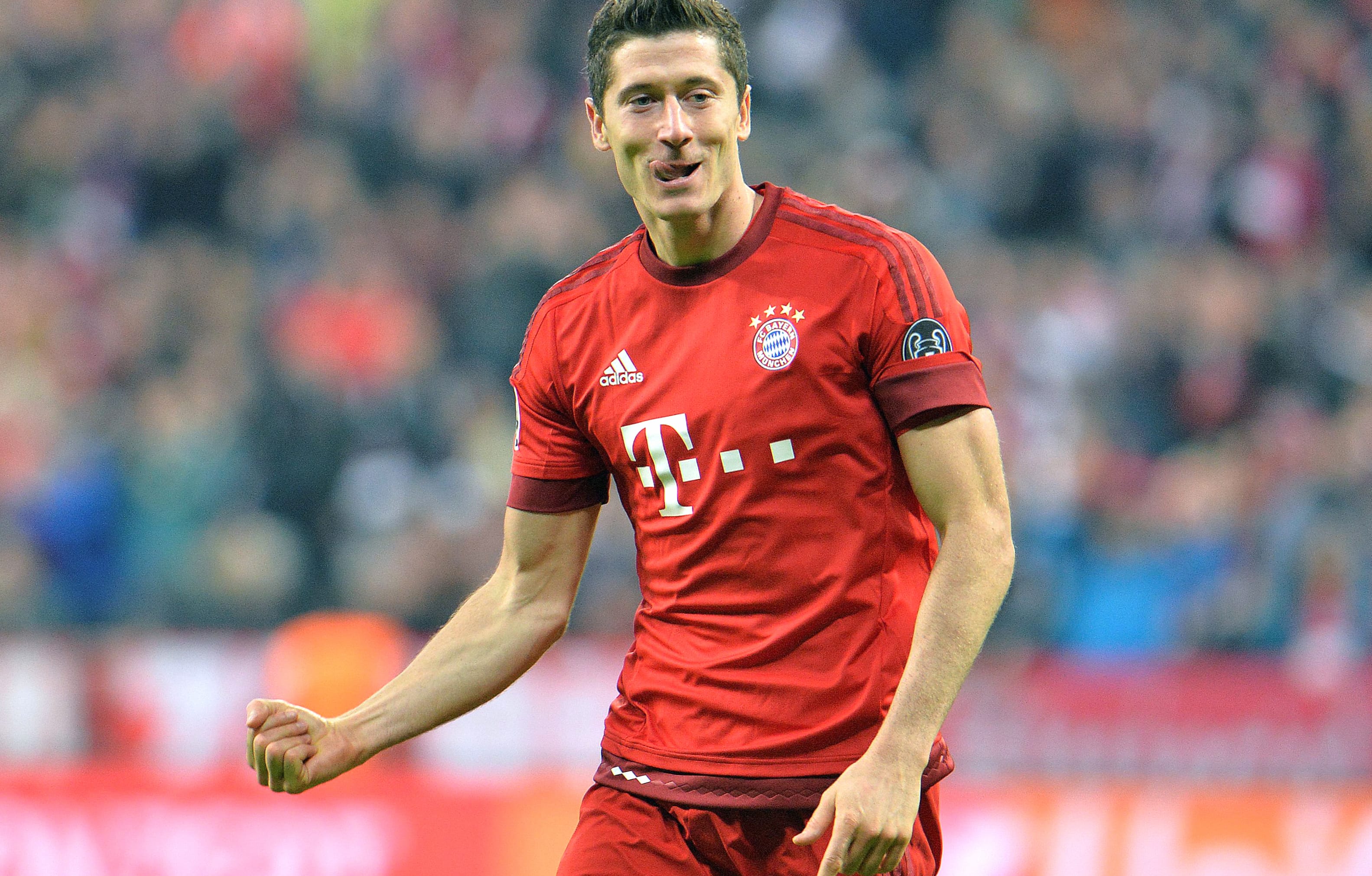 Robert Lewandowski Soccer Legend wallpapers HD quality