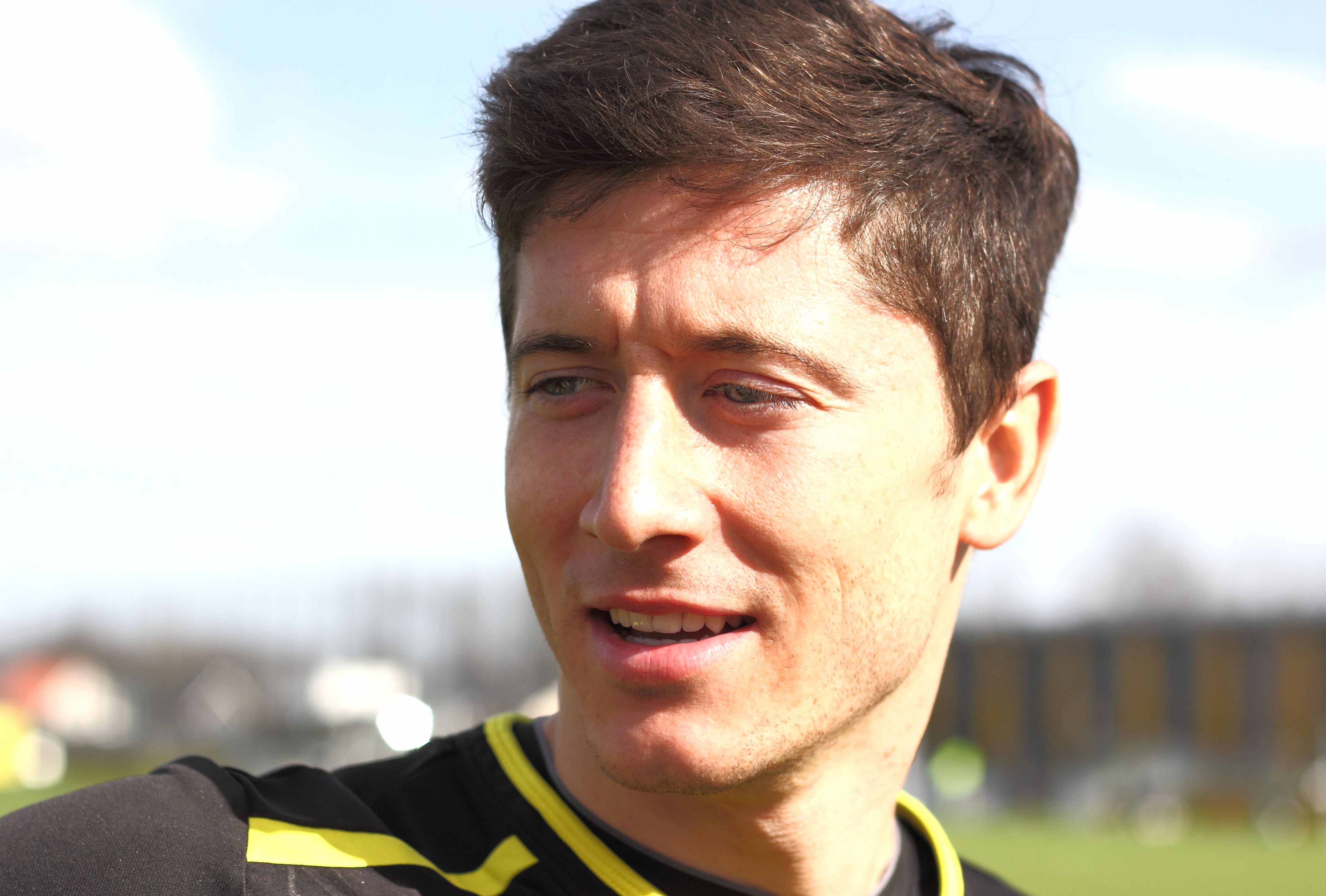 Robert Lewandowski Soccer Star wallpapers HD quality