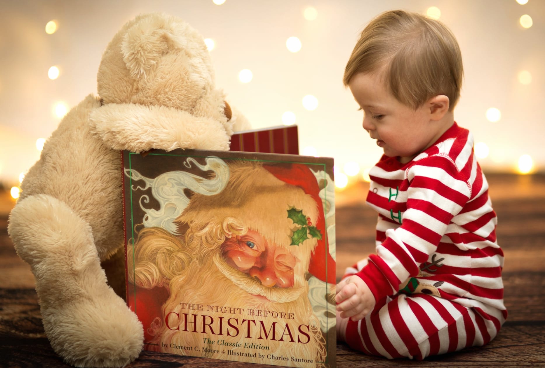 Santa Teddy Bear Book Ba at 320 x 480 iPhone size wallpapers HD quality