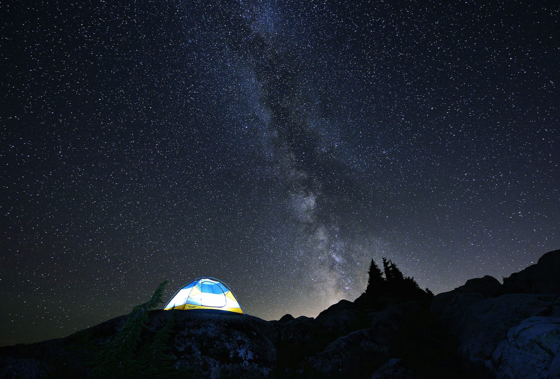 Starry Night of Camping Under the Milky Way at 320 x 480 iPhone size wallpapers HD quality