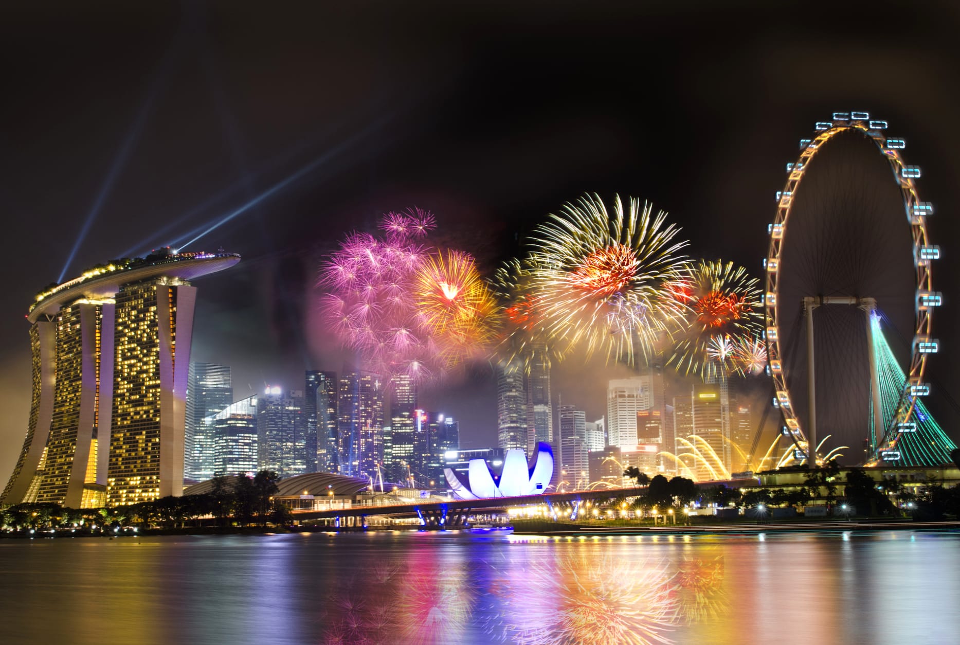 Stunning Fireworks Display for Your Screen at 1600 x 900 HD size wallpapers HD quality