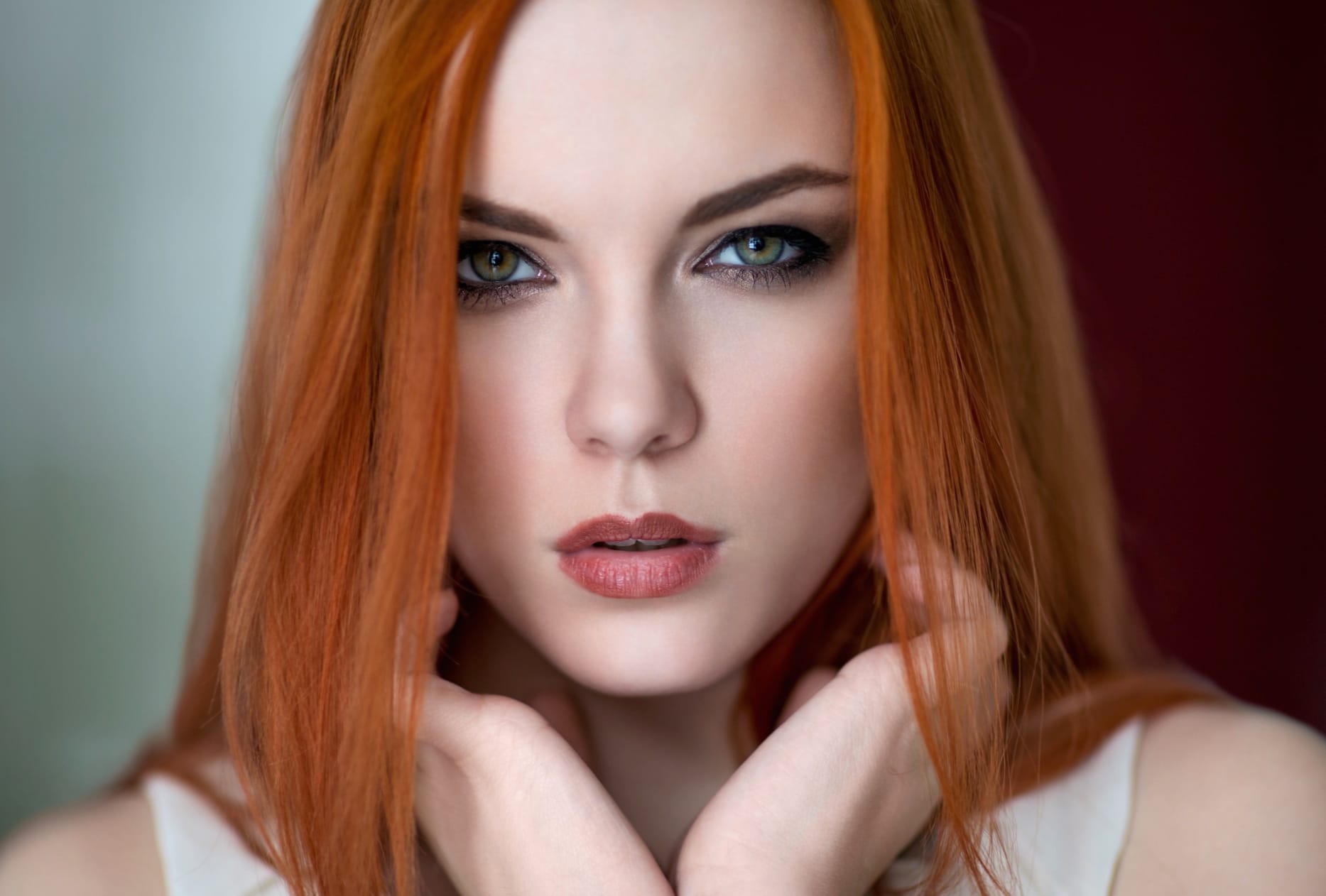 Stunning Redhead Model with Green Eyes - wallpapers HD quality