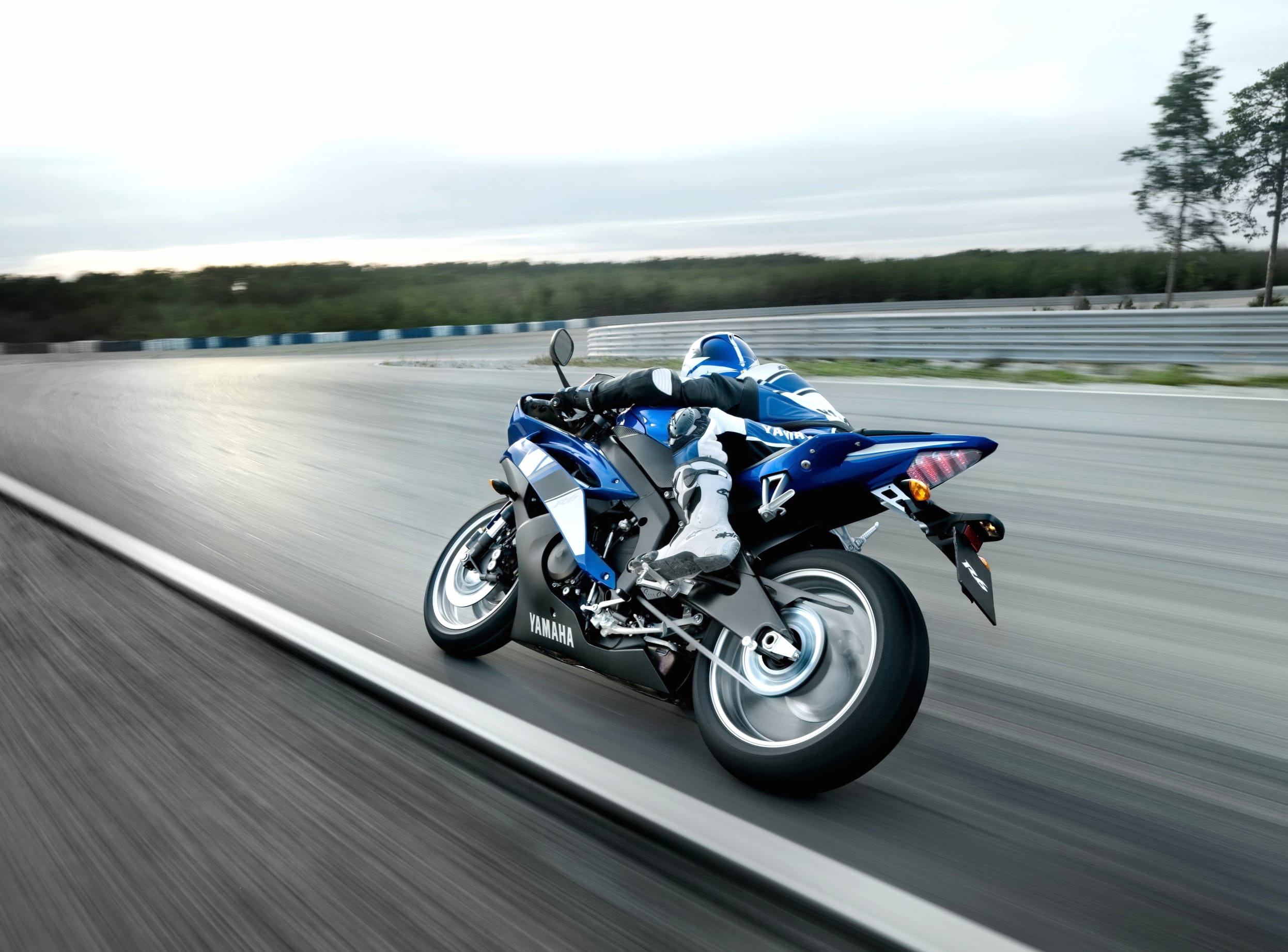 Thrilling Motorcycle Racing wallpapers HD quality