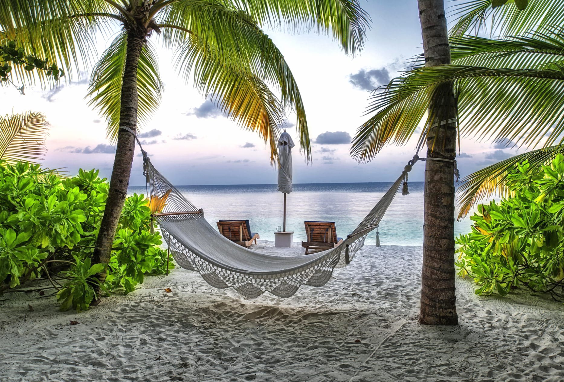 Tropical Holiday Maldives Seaside Beach Man Made Hammock wallpapers HD quality