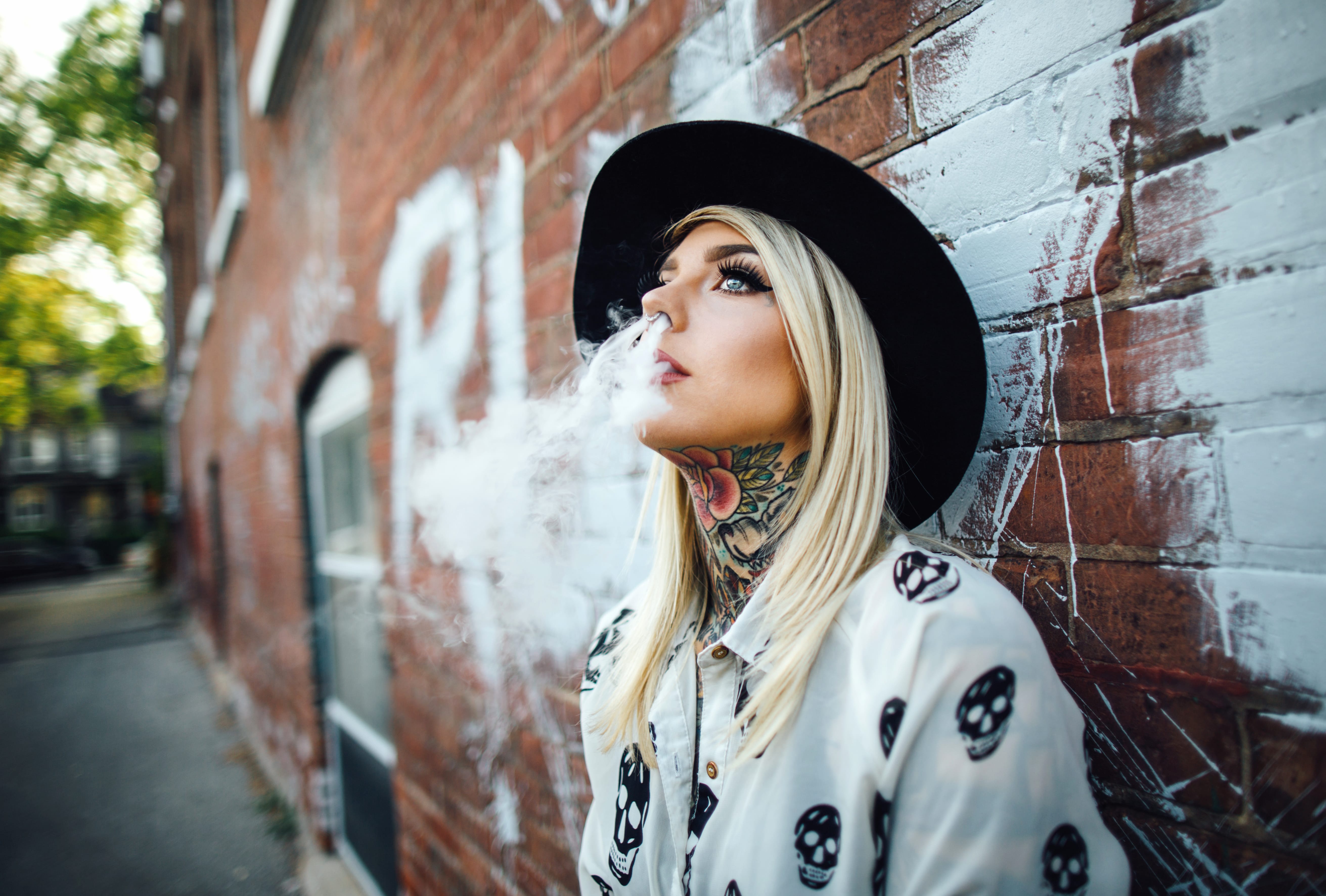 Urban Style Blonde Model with Tattoos in wallpapers HD quality