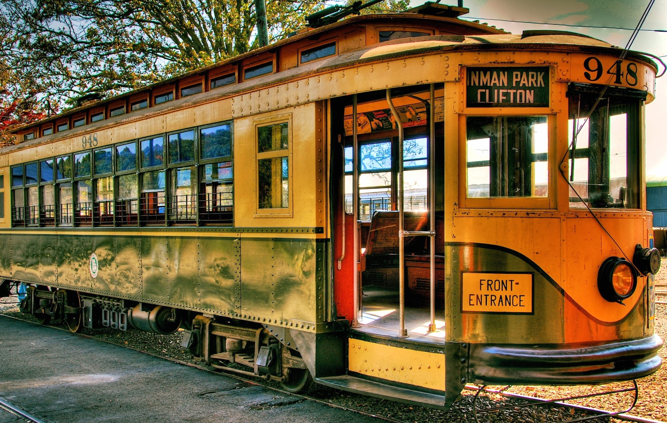 Vintage Tram HDR at 1600 x 1200 size wallpapers HD quality