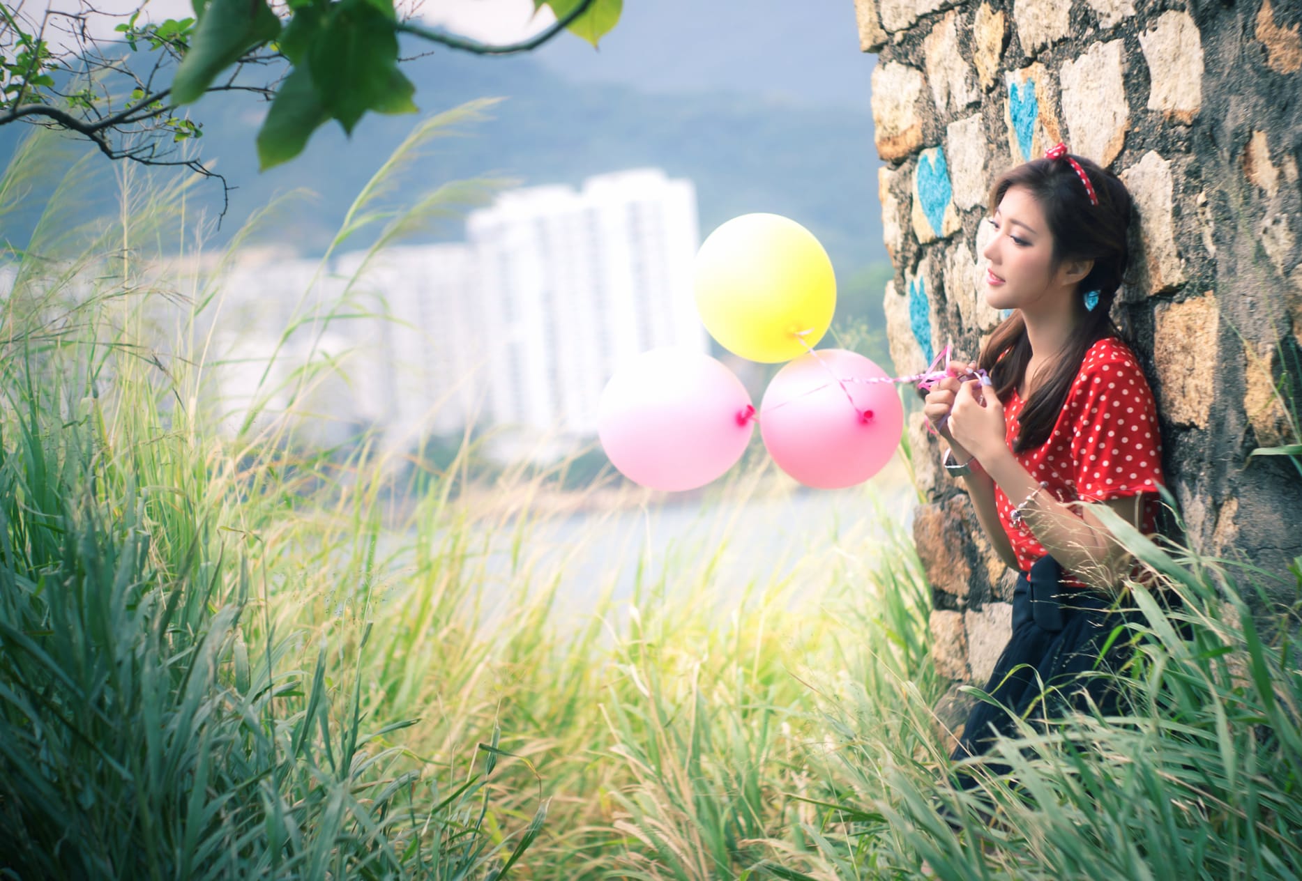 Wing Wing - Woman with Balloons wallpapers HD quality