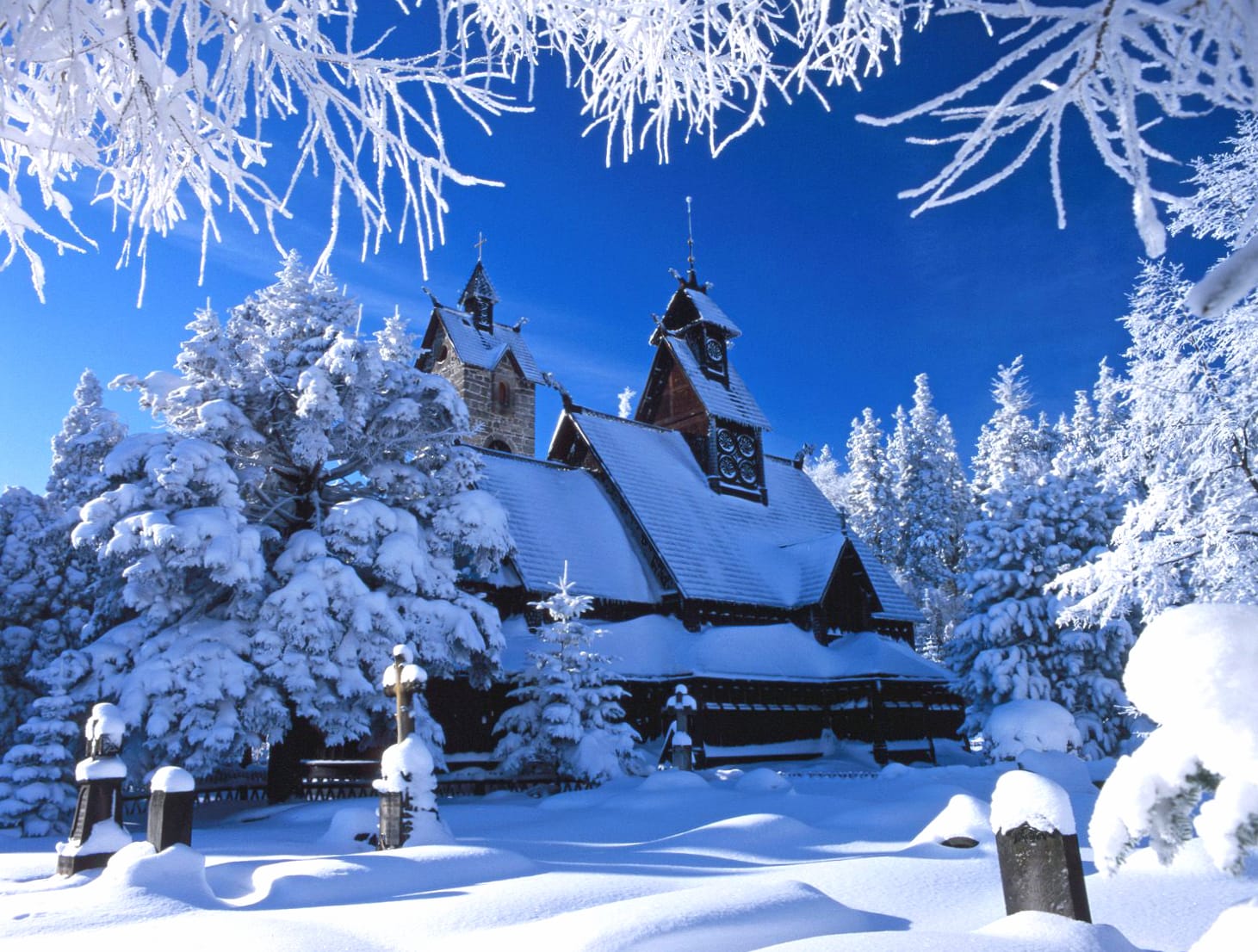 Winter Wonderland for Serene Snowy Scenes at 1600 x 1200 size wallpapers HD quality