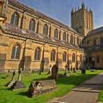 Religious Wells Cathedral download wallpaper