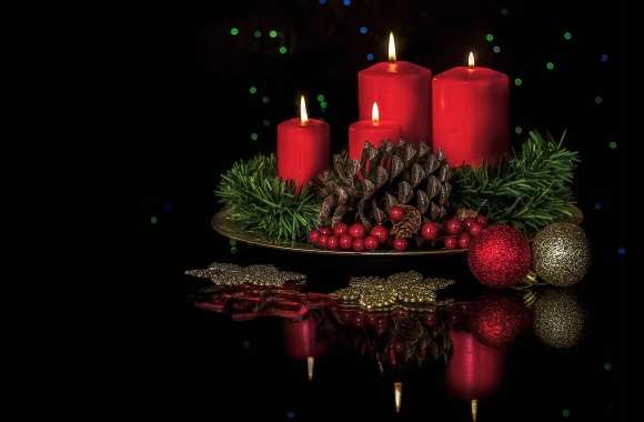 4K Ultra HD Christmas Candle and Pine Cone Wallpaper