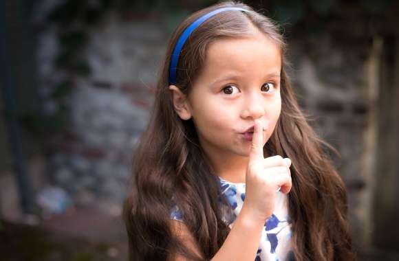 Brown Eyes Little Girl Brunette Photography Child