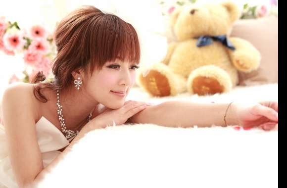 Charming Smile with Teddy -