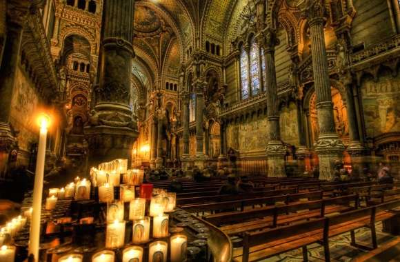 HD Wallpaper of a Majestic Cathedral Interior