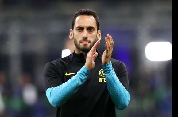 Inter Milan Hakan Çalhanoğlu Sports