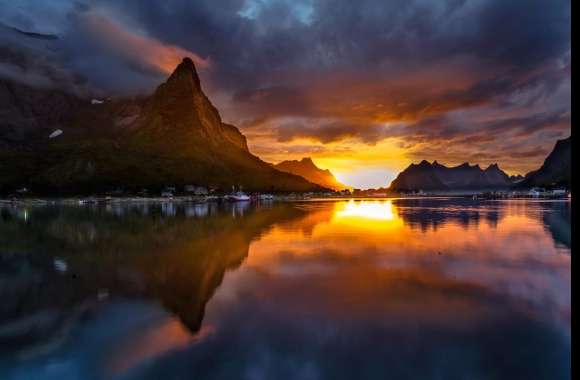 Lofoten Reine Cloud Cliff Sky Norway Arctic Night Sun Photography Sunset
