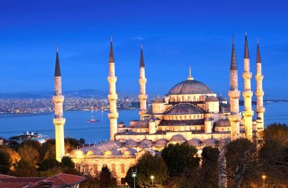 Stunning of the Sultan Ahmed Mosque at Dusk wallpapers hd quality